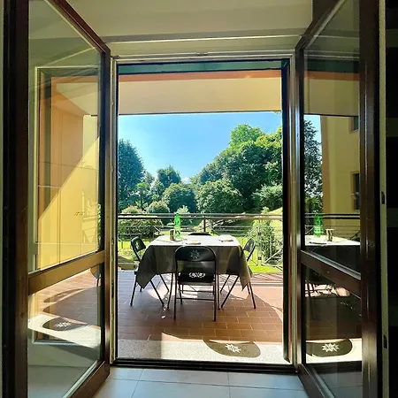 Elegant & Comfortable Modern With Swimming Pool Semesterbostad *