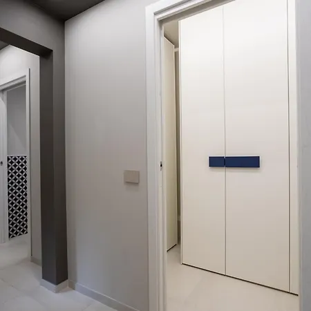 Elegant & Comfortable Modern With Swimming Pool Holiday home
