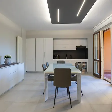 Holiday home Elegant & Comfortable Modern With Swimming Pool