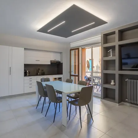 Holiday home Elegant & Comfortable Modern With Swimming Pool *