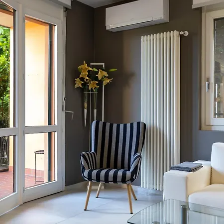Holiday home Elegant & Comfortable Modern With Swimming Pool Stresa