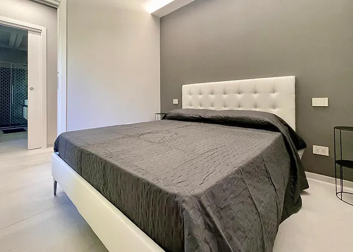 Elegant & Comfortable Modern With Swimming Pool